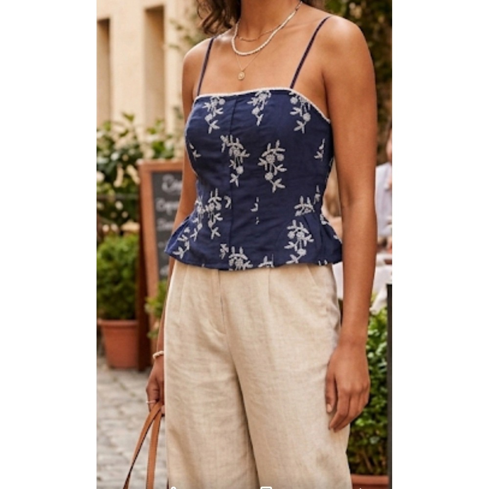 Sienna Sky Navy Blue,White Embroidered Floral crop top Spaghetti‎ Strap size L